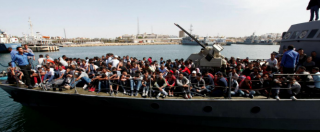 Migranti, l’Ue risponde (solo a parole) alle richieste dell’Italia. Rajoy: ‘Qualsiasi aiuto’. Gentiloni: ‘Servono fatti concreti’