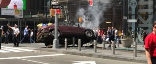 Copertina di New York, auto sui pedoni a Times Square: “Un morto e almeno 20 feriti”. Polizia: “Non è attentato, è un incidente”