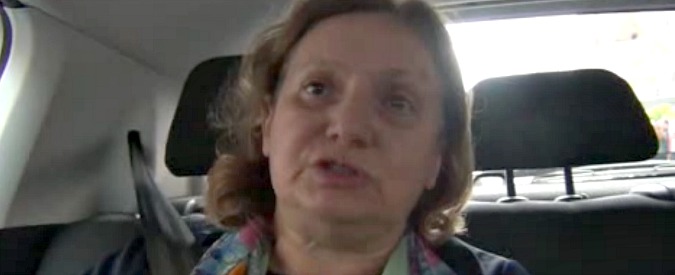 Copertina di Emergenza rifiuti Roma, in strada con Pinuccia Montanari: “Vi spiego cosa stiamo facendo”