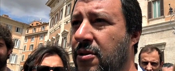 Copertina di Migranti, Salvini: “Io smentito da Copasir? Non chiedo scusa, lo facciano Renzi, Gentiloni e Boldrini”
