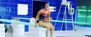 Copertina di Tania Cagnotto, campionessa anche di autoironia: la tuffatrice scivola sul trampolino e pubblica il video
