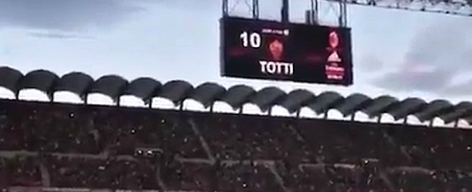 Copertina di Milan-Roma, standing ovation a San Siro. L’omaggio a Totti è da brividi