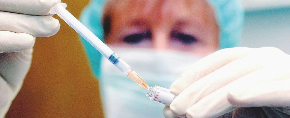 Profilassi - Per il ministero le crisi epilettiche sarebbero dovute al vaccino - Ansa “Mio figlio malato dopo il vaccino”. Il ministero paga