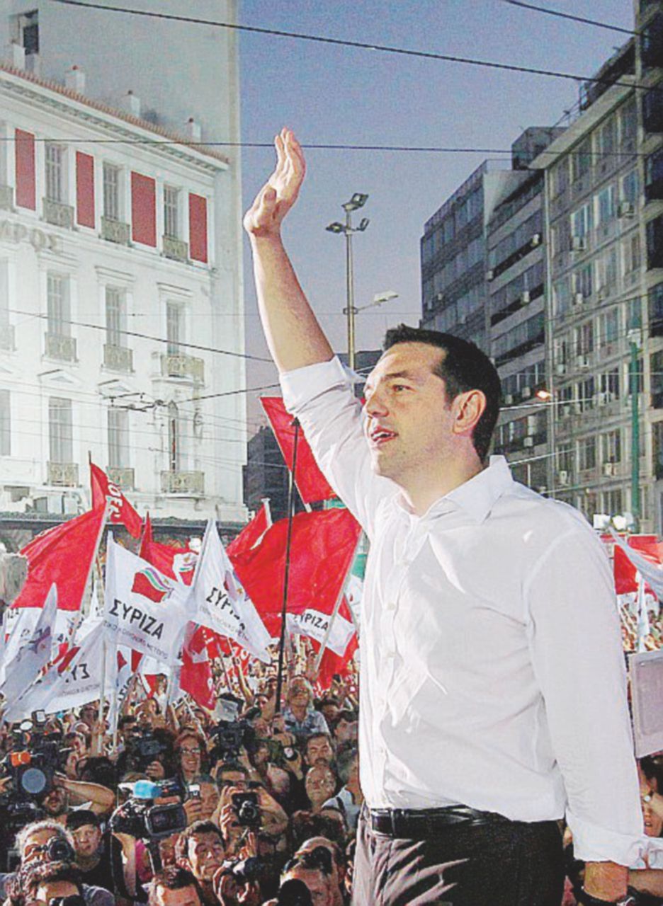 Copertina di Tsipras senza cravatta: la Grecia è ancora in crisi