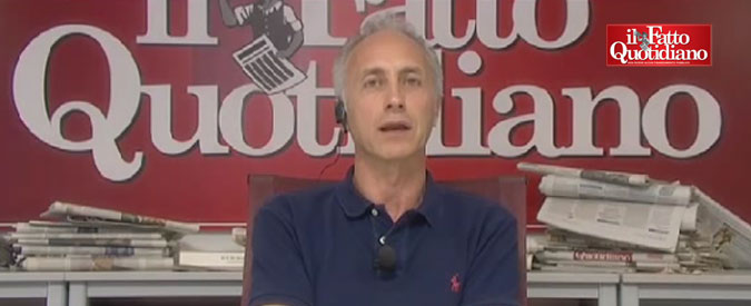 Copertina di Roma, Travaglio: “Raggi? Un sindaco a 5 Stelle sotto processo danneggerebbe il M5s. Ma non si tratta di reato infamante”
