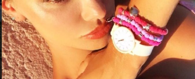 Belen Rodriguez, epic fail su Instagram: “Tag su orologio”