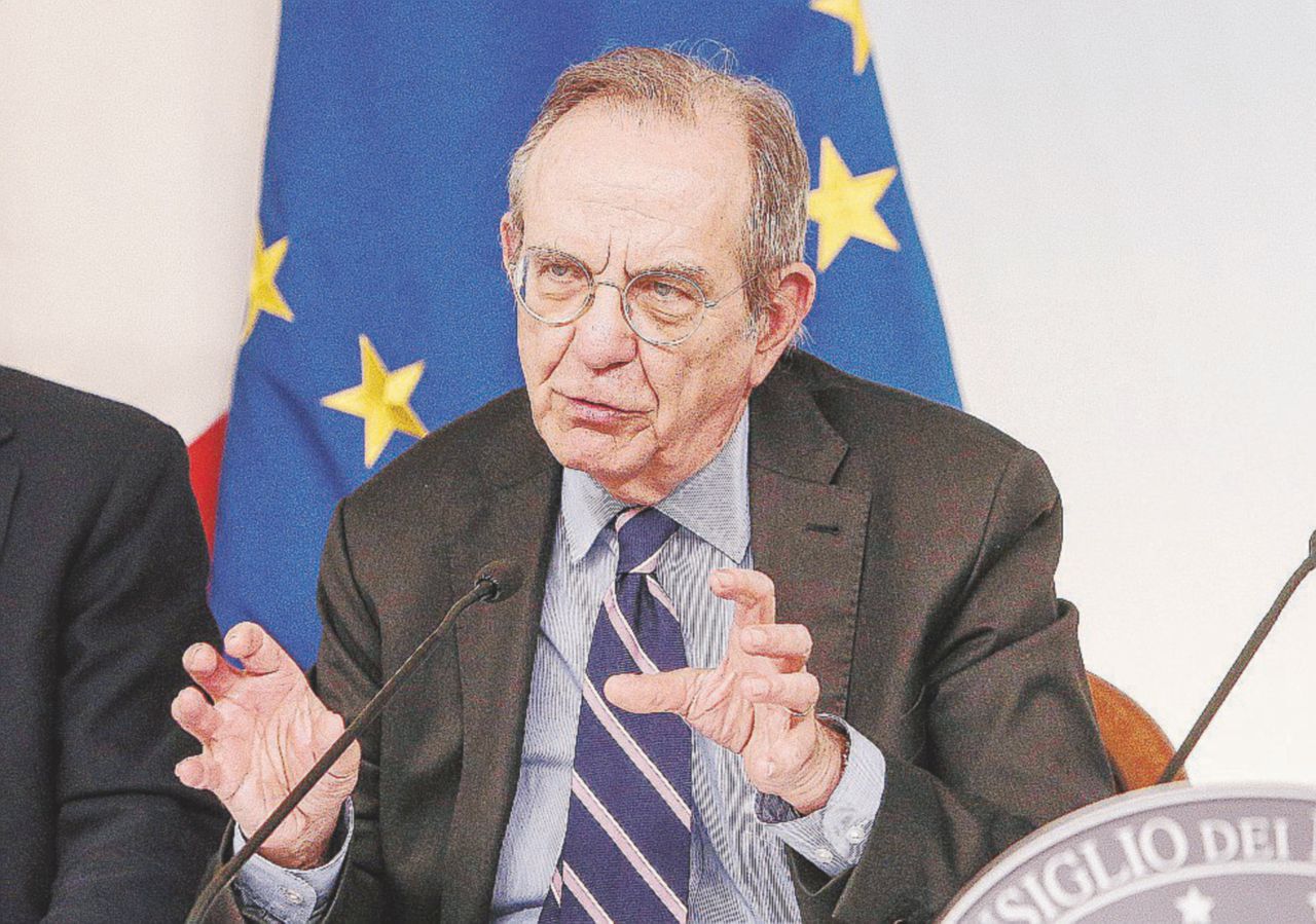 Padoan si fa lo sconto con l’Ue. L’Istat scopre un boom pre-voto Padoan si fa lo sconto con l’Ue. L’Istat scopre un boom pre-voto