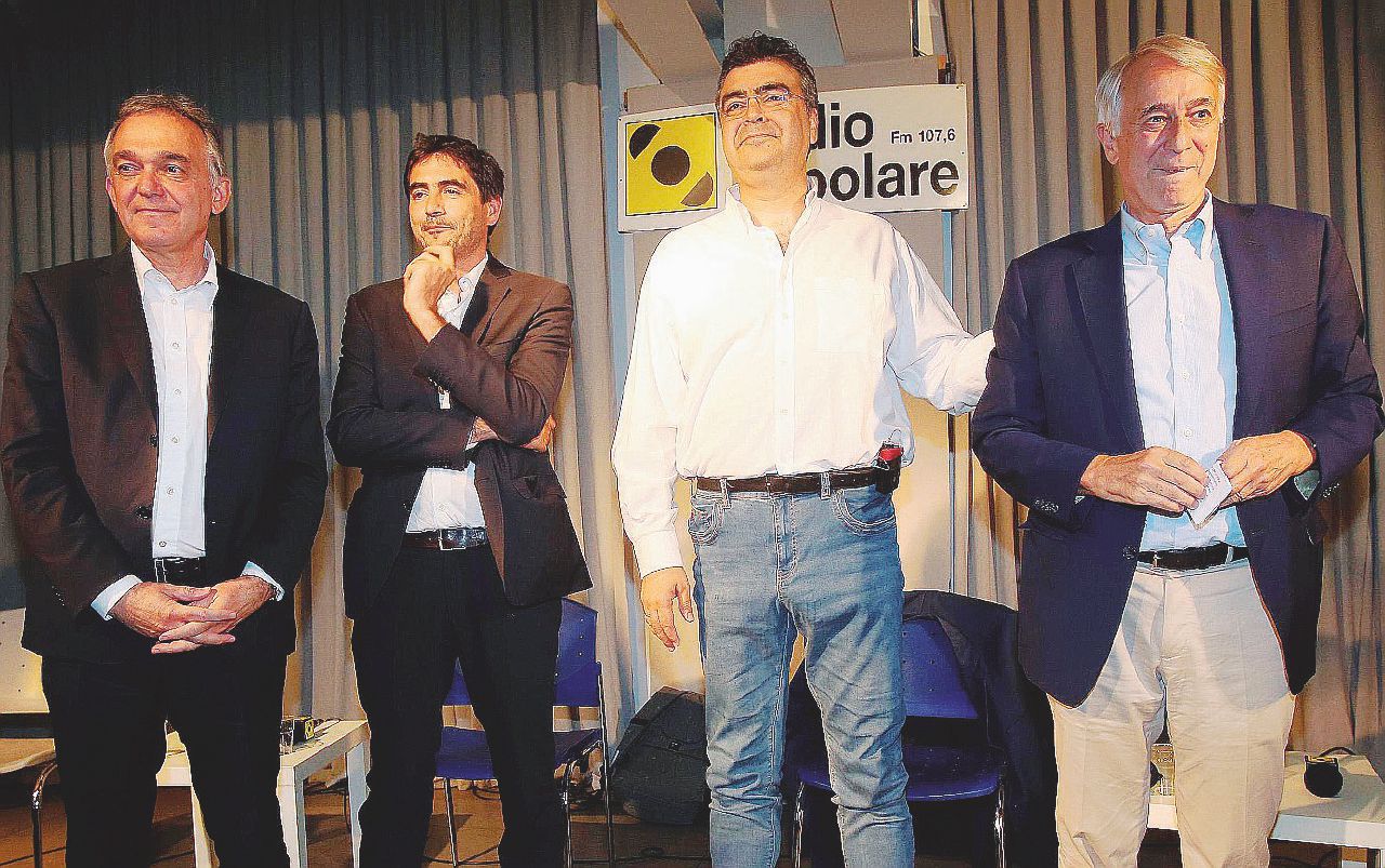 Milano - Enrico Rossi, Nicola Fratoianni, Emanuele Fiano e Giuliano Pisapia alla festa di Radio Popolare - Ansa “Intesa col Pd possibile, ma solo con le primarie”
