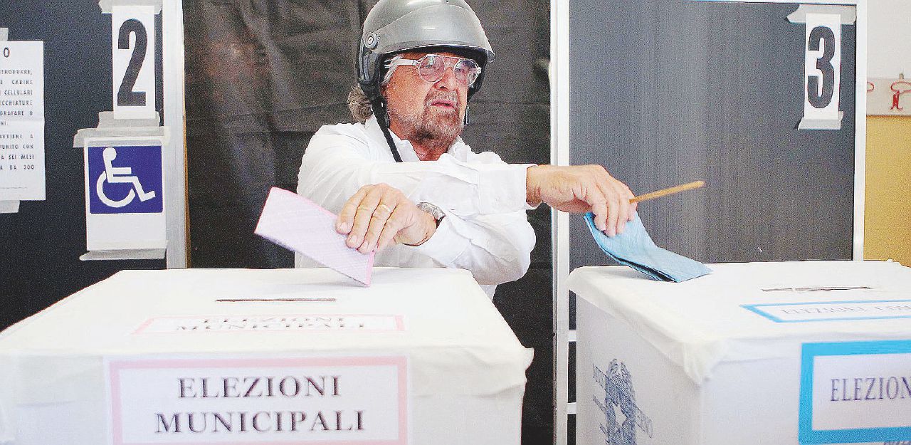 Genova non segue Grillo: la sfida è tra i vecchi partiti Genova non segue Grillo: la sfida è tra i vecchi partiti