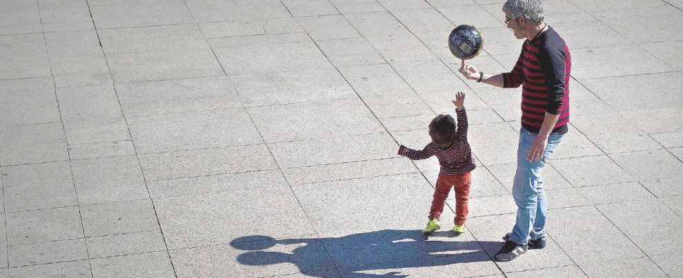 Il maschio-padre - Allo stato animale non è il genitore che ignora per forza i suoi piccoli - Ansa L’invenzione della paternità che sta alla base dell’Occidente