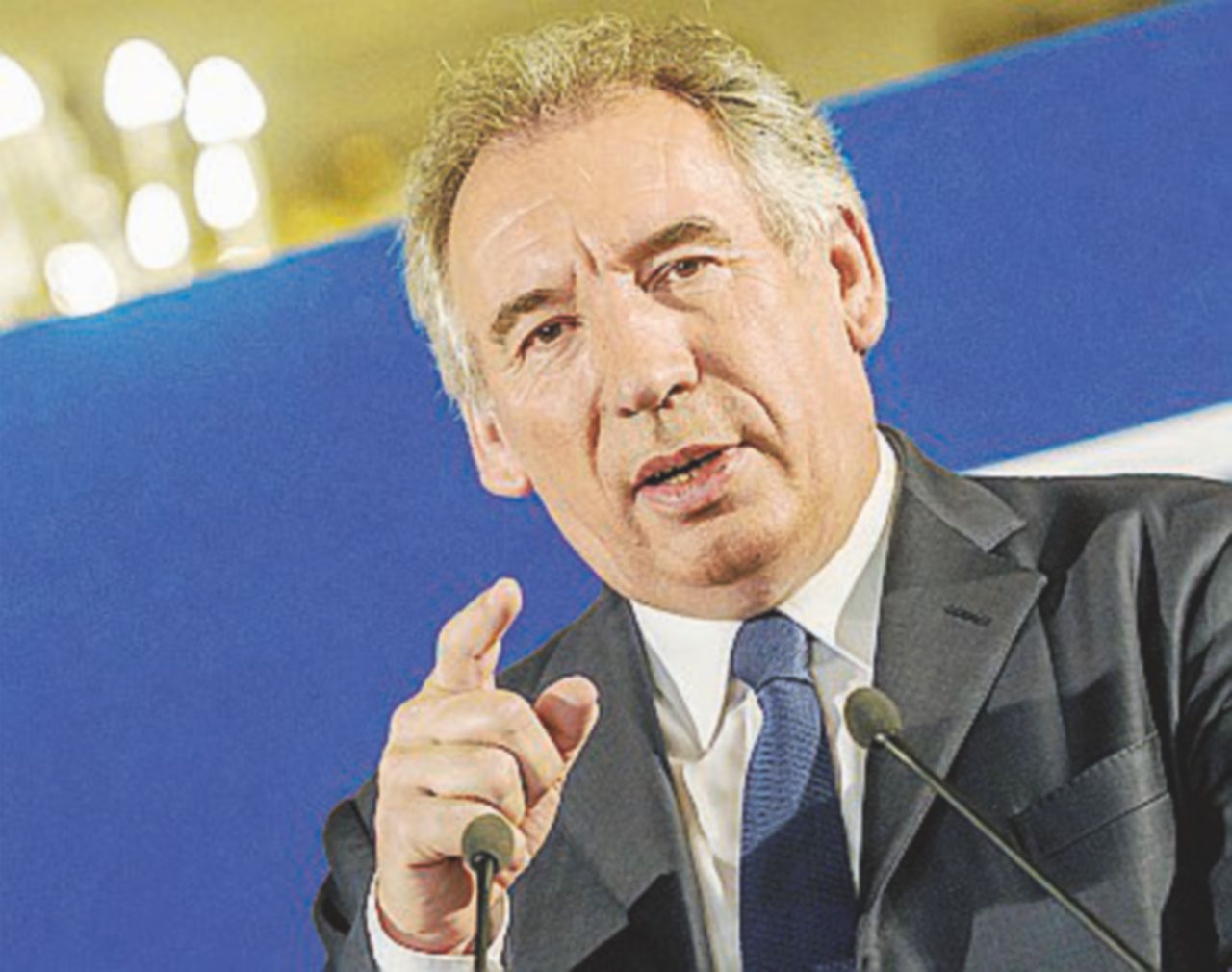 Vecchia guardia - Il ministro Francois Bayrou - Ansa Bayrou il moralizzatore rischia la poltrona