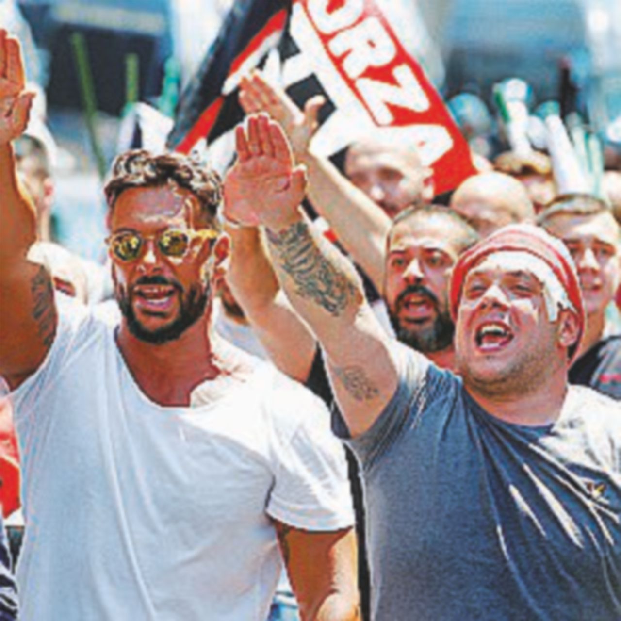 Copertina di Poca gente e tante botte: così protesta l’estrema destra