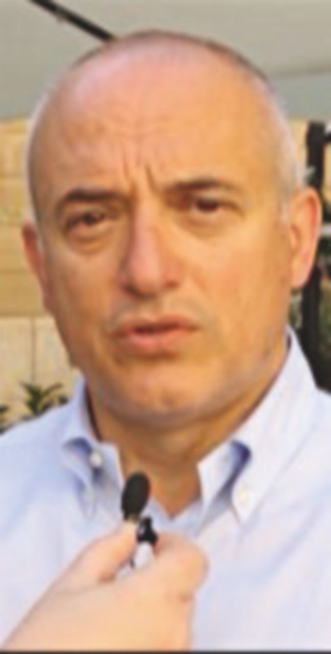 Sfida addio - Pietro Savona e, Domenico Fazio che si è ritirato Trapani, ballottaggio solitario. E l’uomo del Pd ora ha paura