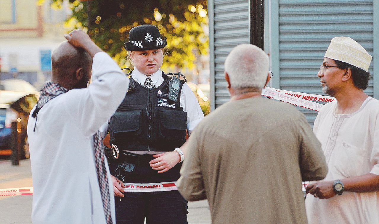Emergenza continua - Finsbury Park dopo l’attentato - LaPresse Il padre di famiglia che voleva punire tutti gli islamici