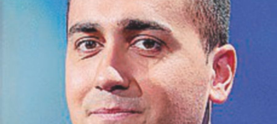 Di Maio: nel M5s i valori di Berlinguer, di Almirante e della Dc Di Maio: nel M5s i valori di Berlinguer, di Almirante e della Dc