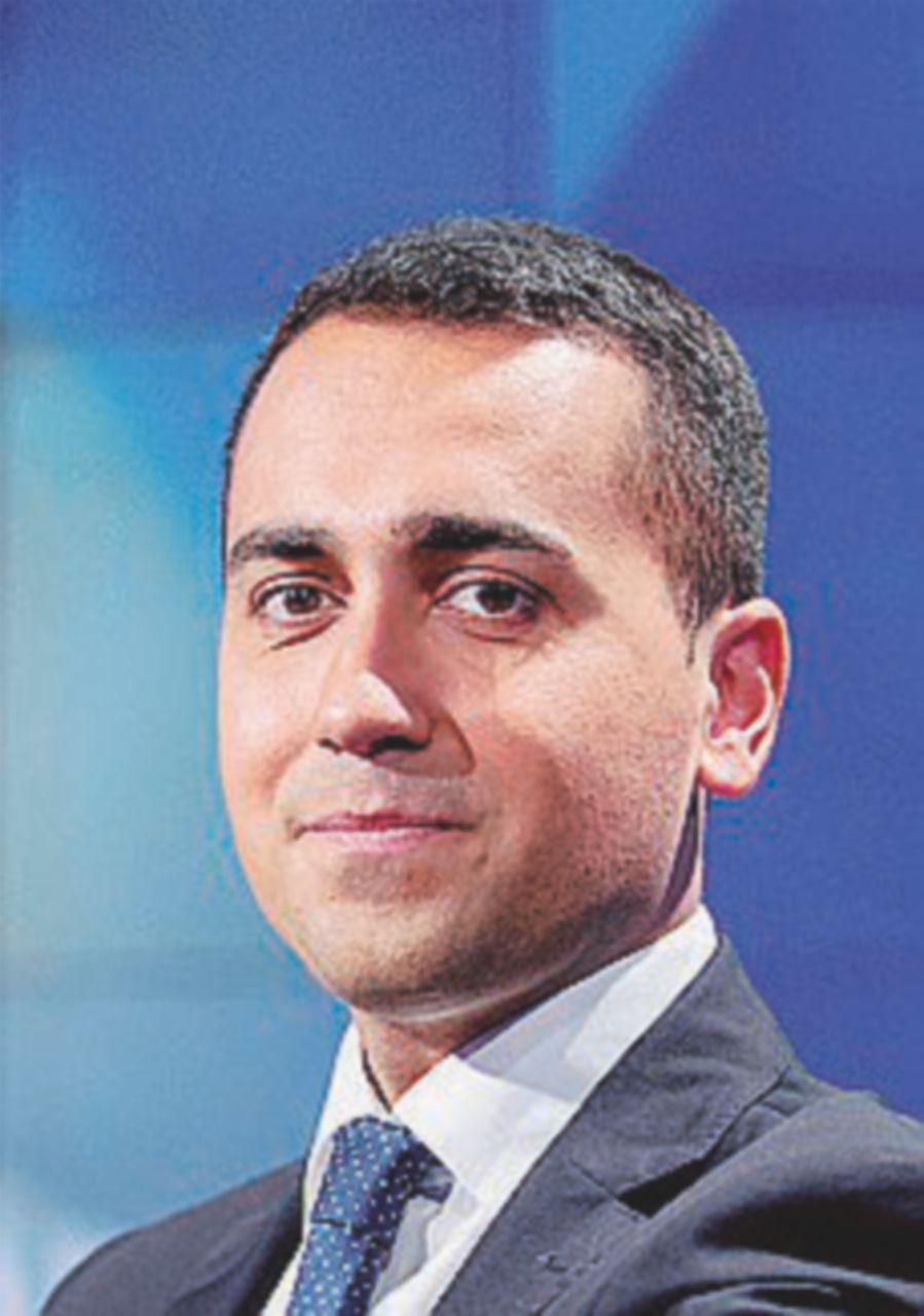 Di Maio: nel M5s i valori di Berlinguer, di Almirante e della Dc Di Maio: nel M5s i valori di Berlinguer, di Almirante e della Dc