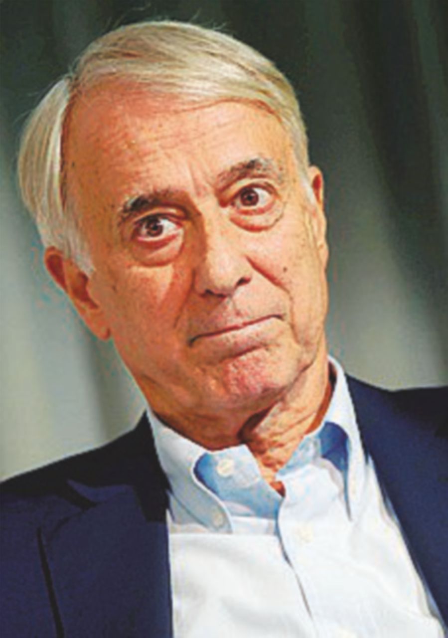 E Max apre a Pisapia: “Ingenerosi con lui, non l’ha creato Renzi” E Max apre a Pisapia: “Ingenerosi con lui, non l’ha creato Renzi”