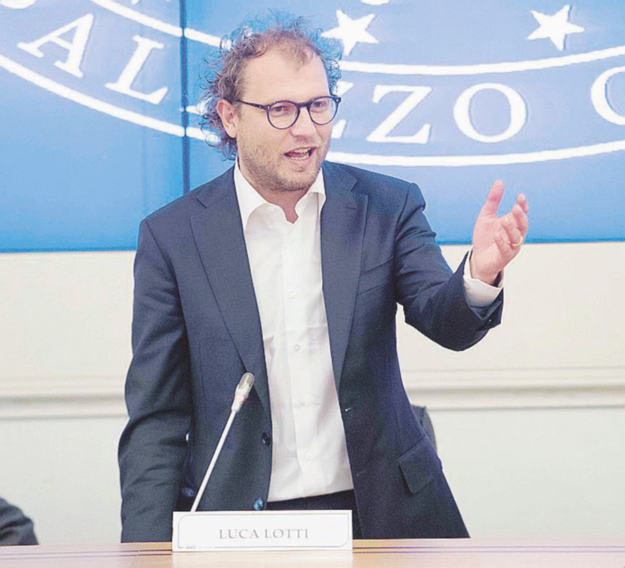 Il ministro Luca Lotti indagato dopo la testimonianza di Luigi Marroni - LaPresse Il bizzarro dibattito sul teste Marroni: il Pd lo licenzia, ma non osa citare Lotti