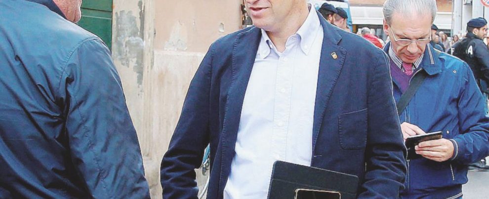 Dinastico - Flavio Tosi ha lanciato la candidatura a Verona della compagna Bisinella - Ansa Gli strani ballottaggi veneti in cui non si parla di banche