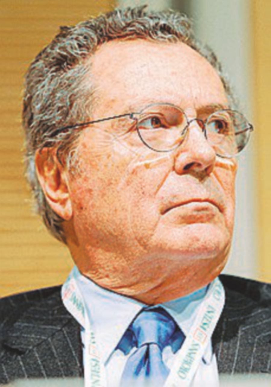 Da Padoan a Messina: così negano il regalo del governo Da Padoan a Messina: così negano il regalo del governo