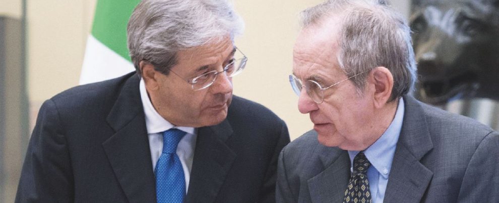 Banche, il decreto Gentiloni sospende tutte le leggi Banche, il decreto Gentiloni sospende tutte le leggi