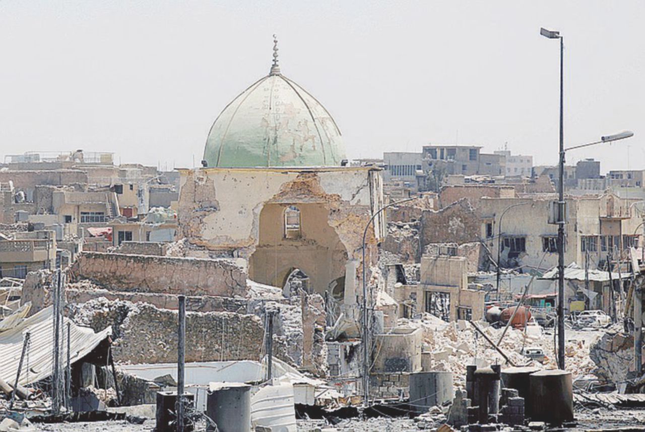Fine di regno - Le rovine della moschea Al Nuri, nella Città vecchia Good morning Mosul. Raqqa resta sola