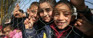 Copertina di Unhcr, il report: “Più della metà dei minori rifugiati non ha accesso a nessun sistema educativo: sono oltre 3,5 milioni”