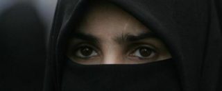 Copertina di Minacce, botte e violenze sessuali sulla moglie per farle indossare il burqa: arrestato