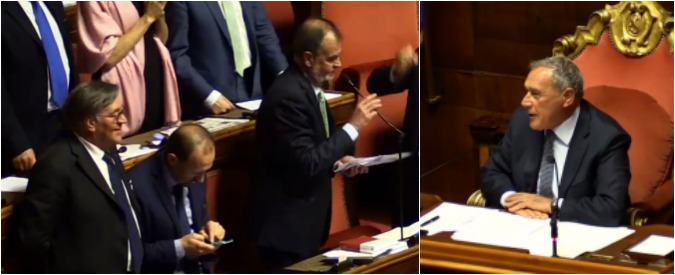 Copertina di Ius Soli, il leghista Volpi graziato da Grasso. Calderoli contesta: “Decisione da arbitro Moreno”