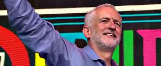 Copertina di Corbyn sale sul palco Glastonbury Festival: l’accoglienza per il leader dei Labour è da rockstar