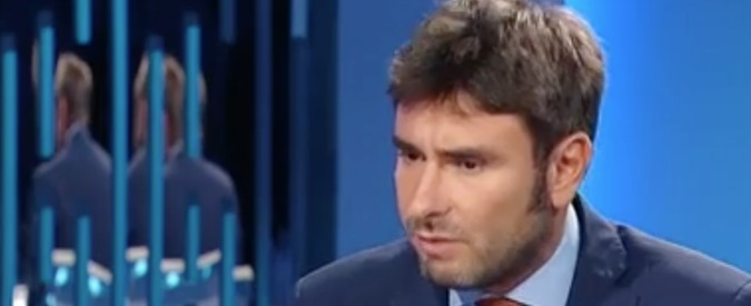 Copertina di Banche venete, Di Battista (M5S): “Ogni sei mesi ne salviamo una… Dovevano essere nazionalizzate”