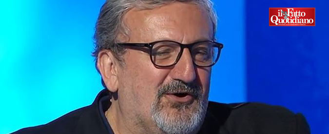 Copertina di Pd, Emiliano: “Renzi? È così solo che forse vale la pena dargli una mano. Suo merito? Aver rimesso al mondo quasi tutti”