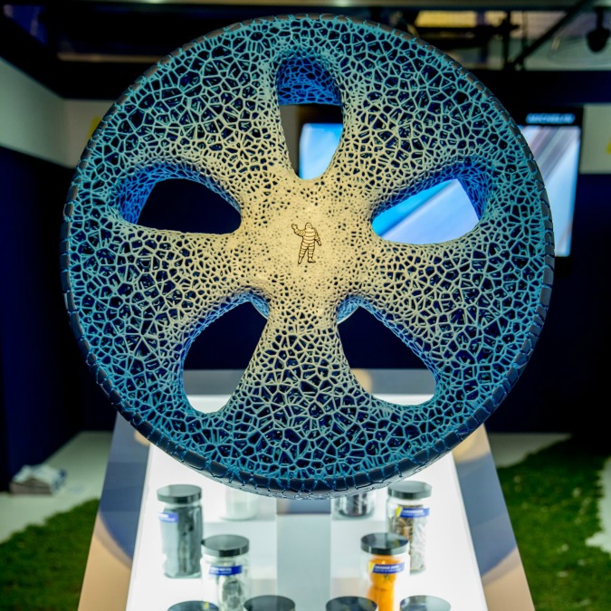 Michelin Vision, la gomma di domani è ecologica, connessa e si stampa in 3D – FOTO