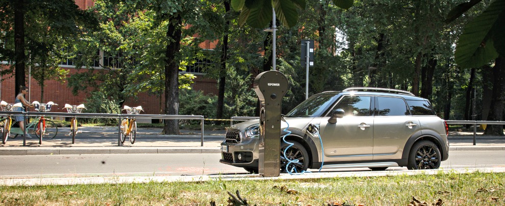 Copertina di MINI Cooper S E Countryman ALL4, la prova de Il Fatto.it – Il lato trendy dell’ibrido con la spina – FOTO e VIDEO