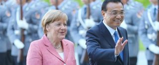 Copertina di Merkel: “Germania e Cina espandano la loro partnership”. Pechino: “Sì al libero scambio con l’Europa”