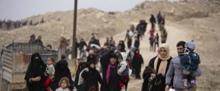 Copertina di Isis, oltre 300 civili uccisi da coalizione in Siria e Iraq. Ong accusa Trump: “Numeri inimmaginabili fino a 6 mesi fa”