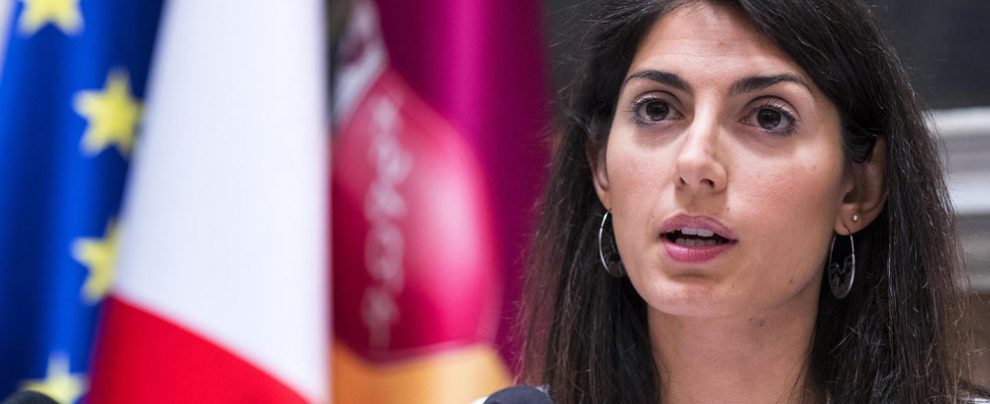 Marra & Romeo, tutti i guai di Raggi a rischio processo Marra & Romeo, tutti i guai di Raggi a rischio processo