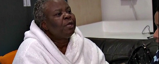 Copertina di Incendio grattacielo Londra, il racconto dei residenti: “Nessuno ha bussato alla mia porta, era tutto pieno di fumo”