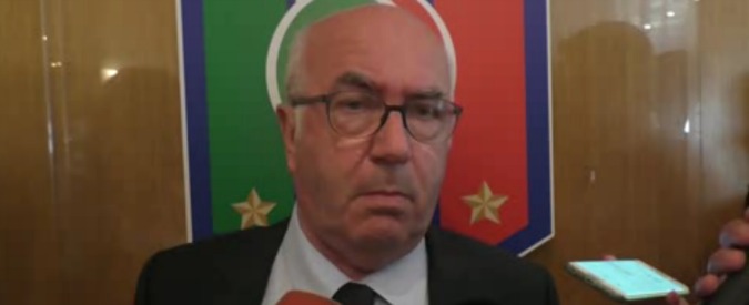 Copertina di Donnarumma, Tavecchio: “Cifre troppo alte per procuratori. Occorre intervenire”