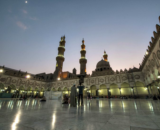 Copertina di RASSEGNA STAMPA ARABA – Matrimonio di piacere, scontro tra l’università di Al Azhar e gli imam sciiti