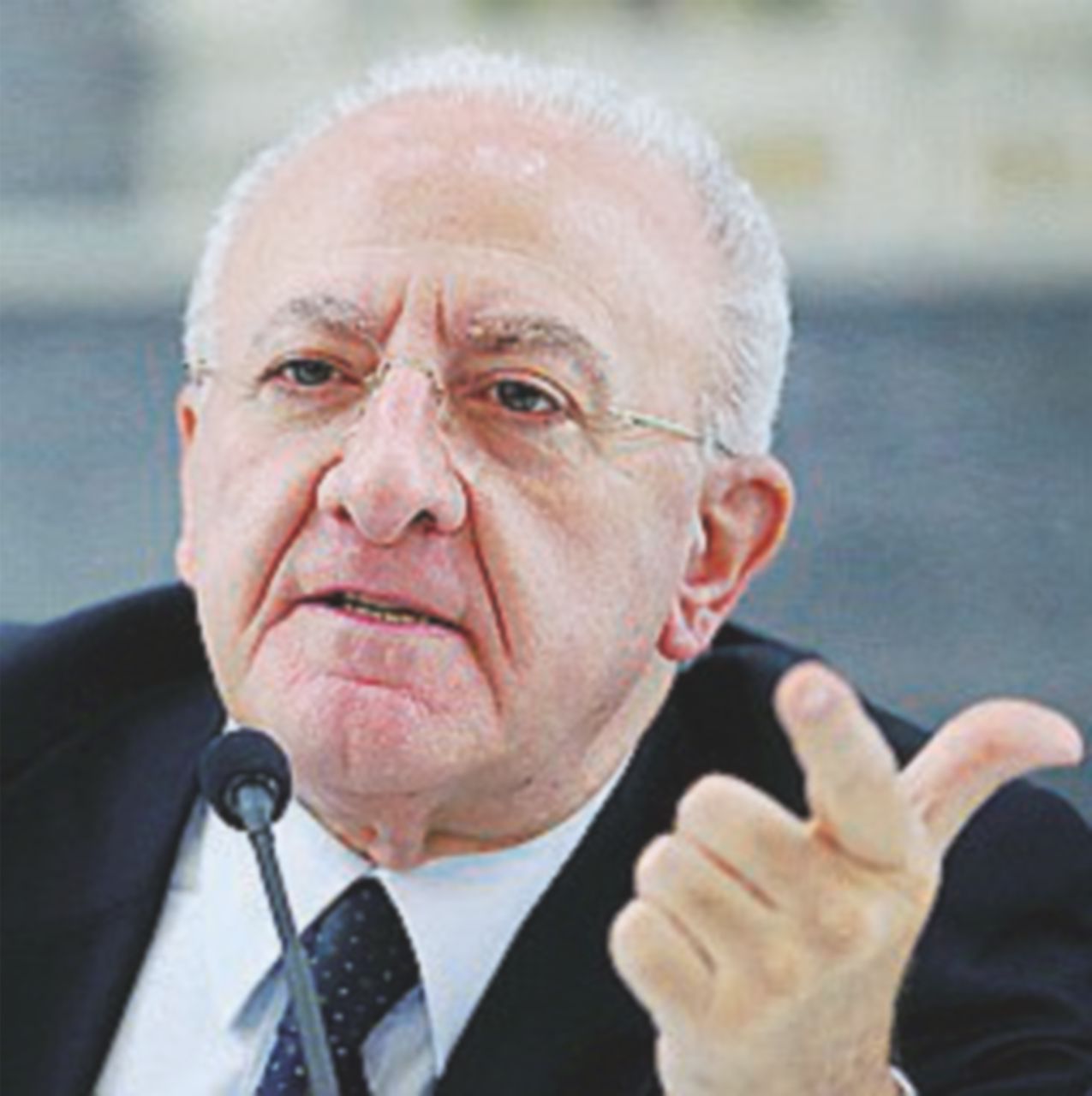 De Luca, il voto e le “fritture”: si va verso l’archiviazione