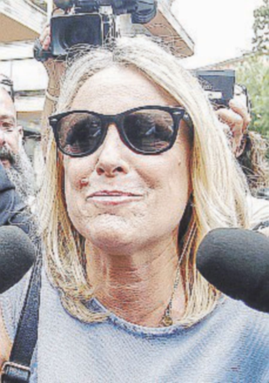 I pm della Capitale restituiscono il cellulare a Sciarelli