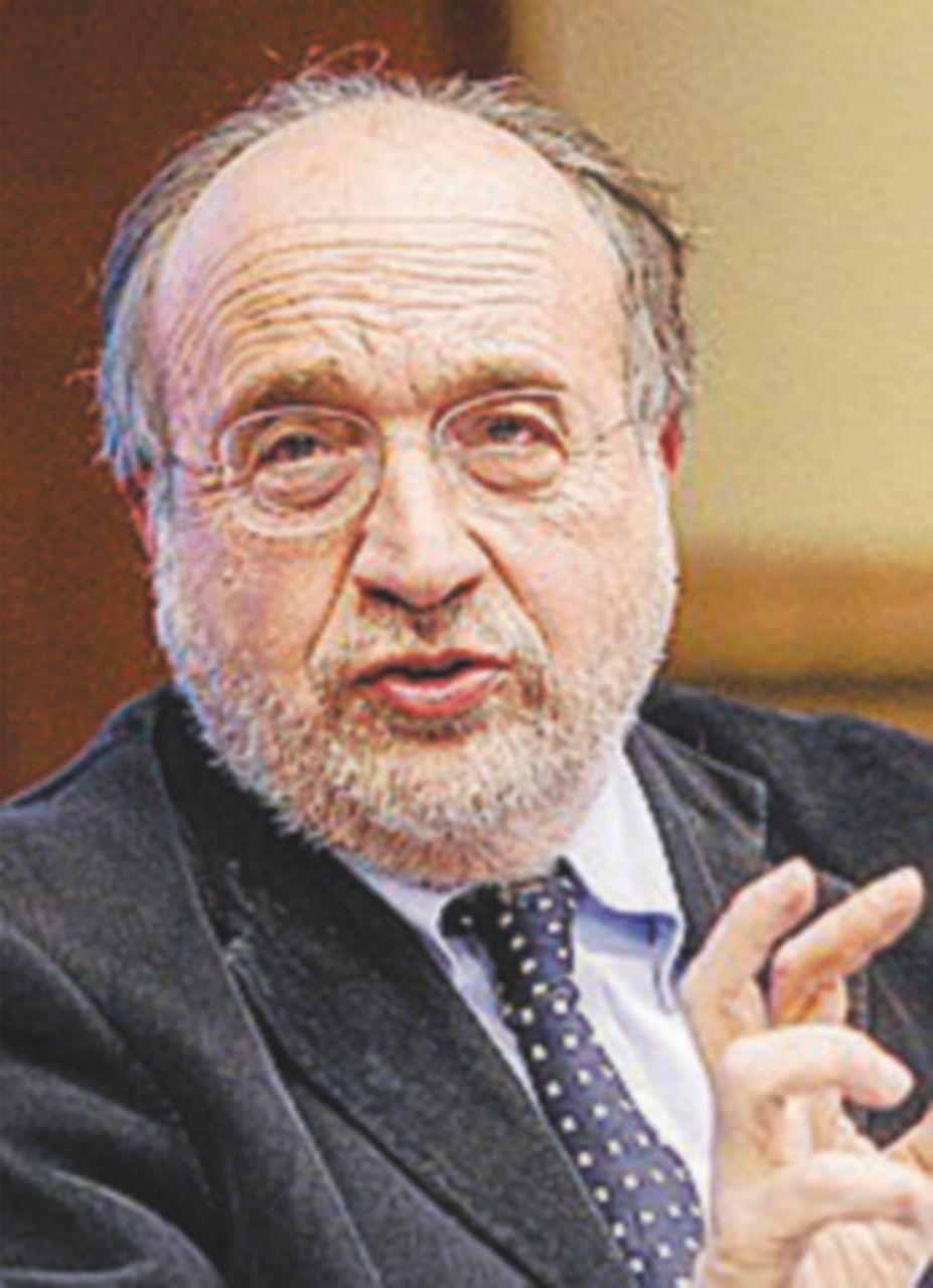 La solidarietà dei giornalisti: “Azione chiaramente intimidatoria”