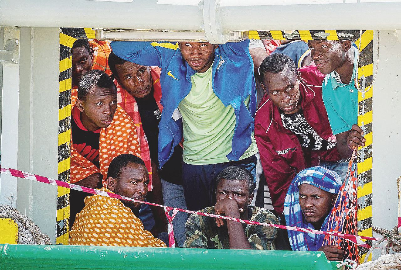 Copertina di L’Ue: “Triton non si cambia”, approdi solo in porti d’Italia