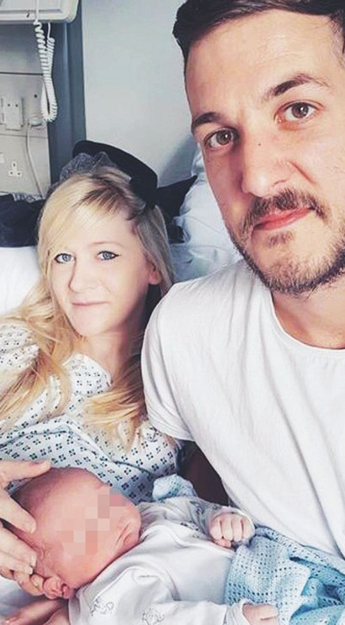 L’ultimo grido della madre: “Staccano la spina a Charlie”