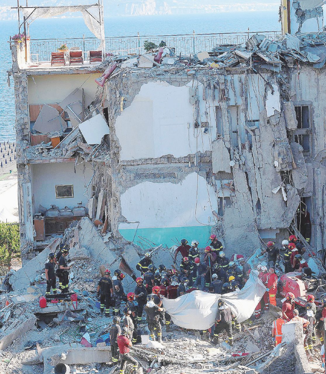 Anche l’architetto comunale tra i morti del palazzo crollato