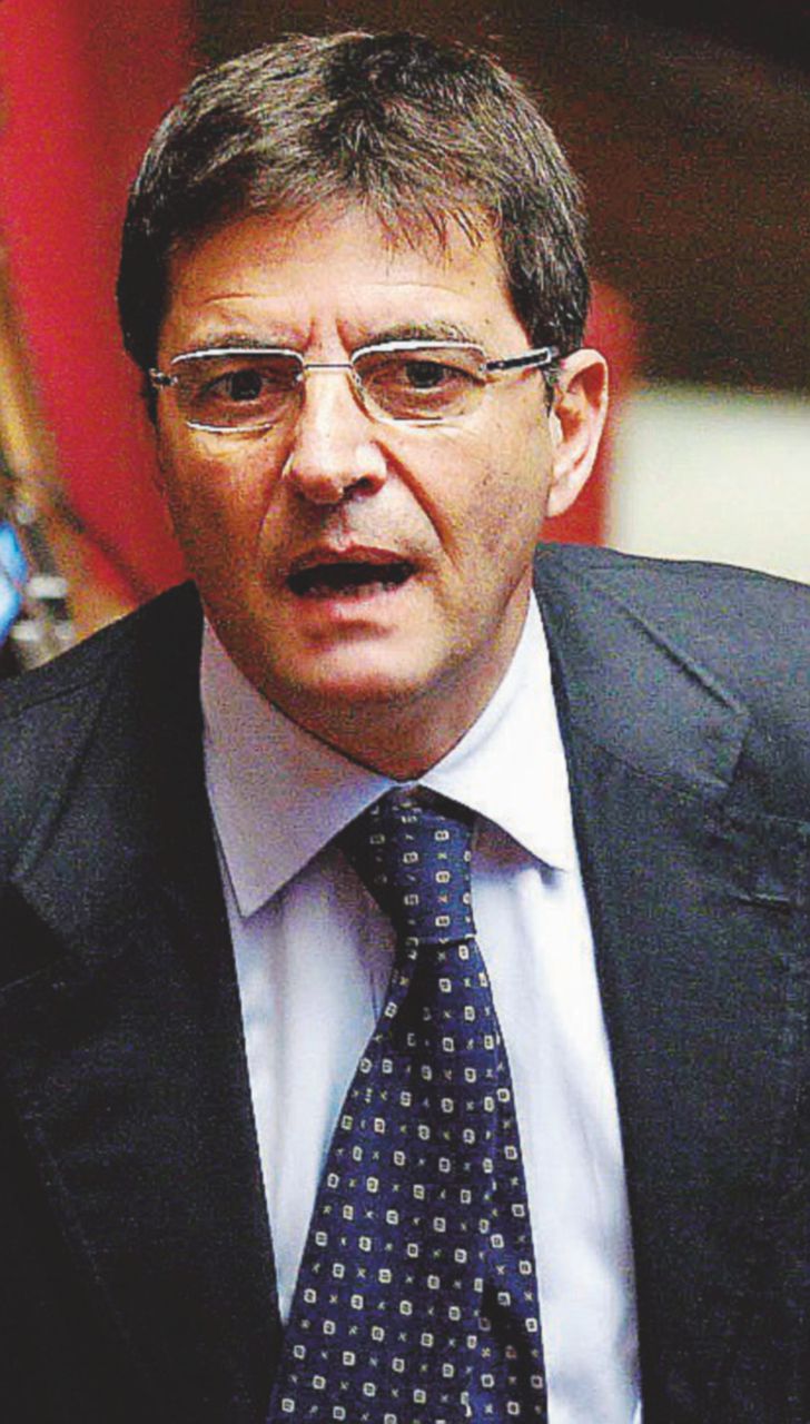 Sentenza Contrada, non solo Dell’Utri. Da Nicola Cosentino all’ex sindaco Cito: gli altri che adesso sperano