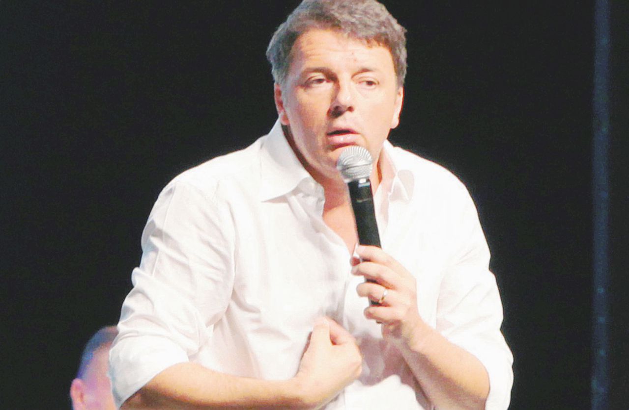 Migranti, Renzi fa il leghista: “Aiutiamoli, ma a casa loro”