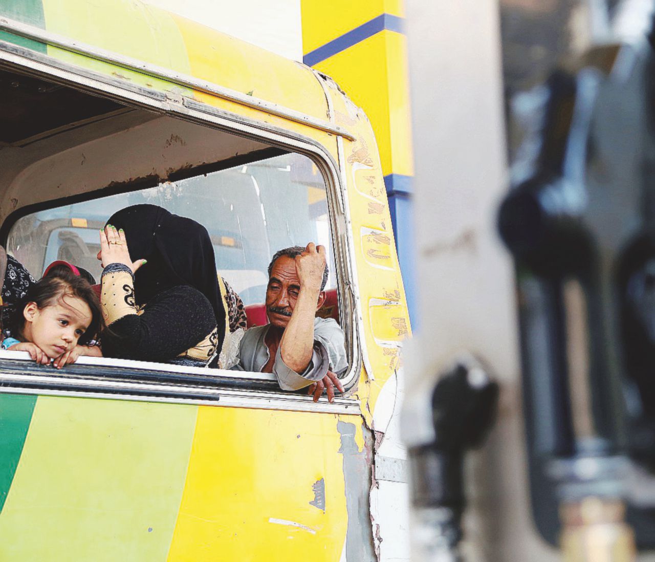 Copertina di Egitto, dove si contano cinque. Regeni al giorno