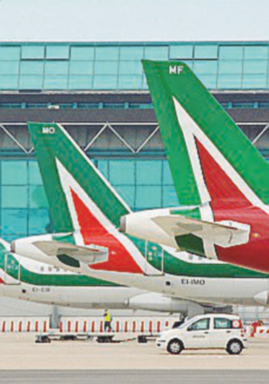 Alitalia, rosso da 200 milioni nei primi due mesi del 2017